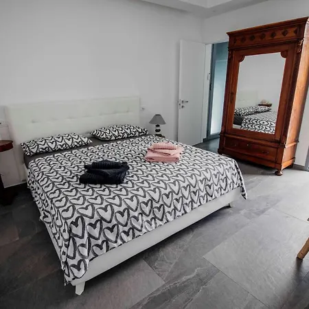 Apartman La Casetta Di Gio' *